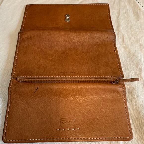 Fossil Genuine Leather Button Closure Flap Wallet Clutch Card Holder Tan Boho - Picture 5 of 16
